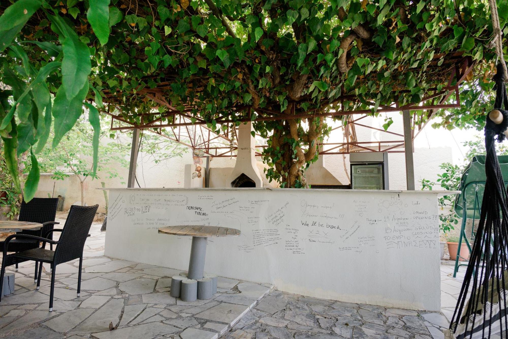 Hotel Korfos - Ξενοδοχείο Κόρφος Renovated 외부 사진