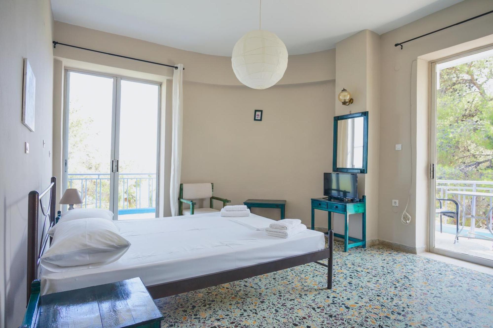 Hotel Korfos - Ξενοδοχείο Κόρφος Renovated 외부 사진